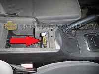 Расположение диагностического разъема Peugeot 407